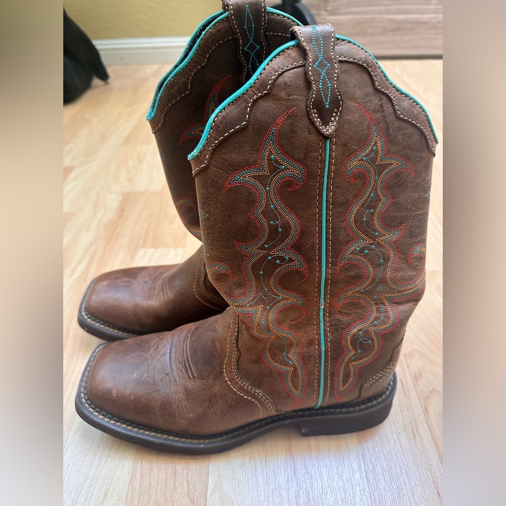 JUSTIN RAYA GYPSY BOOTS SIZE 8 🤎